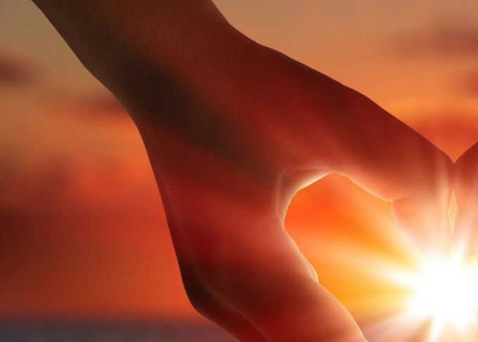 Liebe und Licht, zwei wichtige Dinge, sie helfen Schatten zu erhellen und immer wieder neu zu wachsen
